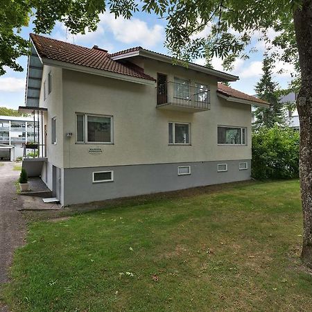 Majoitushuoneisto Tuomipuisto Daire Naantali Dış mekan fotoğraf