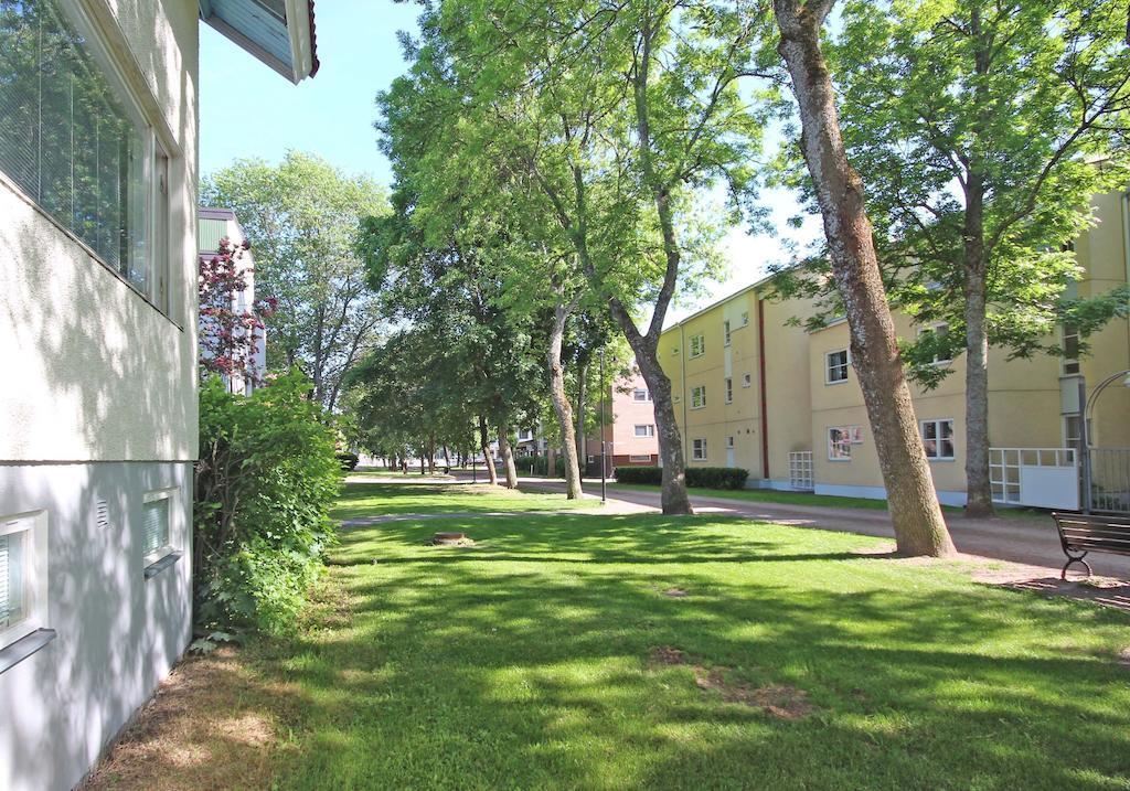 Majoitushuoneisto Tuomipuisto Daire Naantali Dış mekan fotoğraf